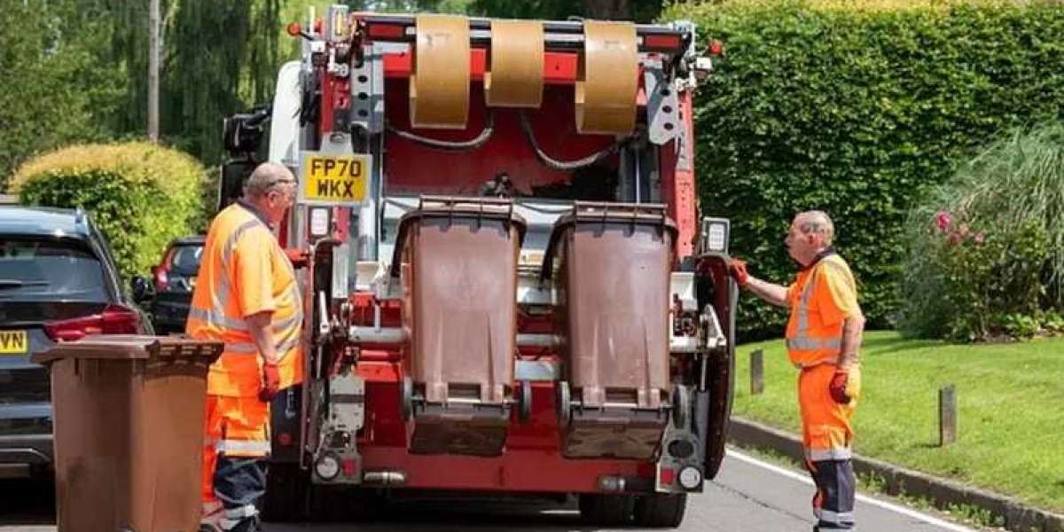 Recycling Reforms Introduce Separate Food Waste Bins in England