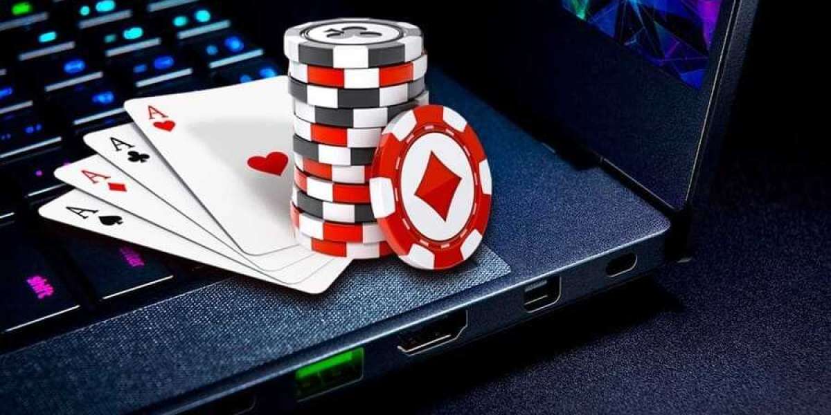 Roll the Digital Dice: Mastering the Art of Online Casino Gaming