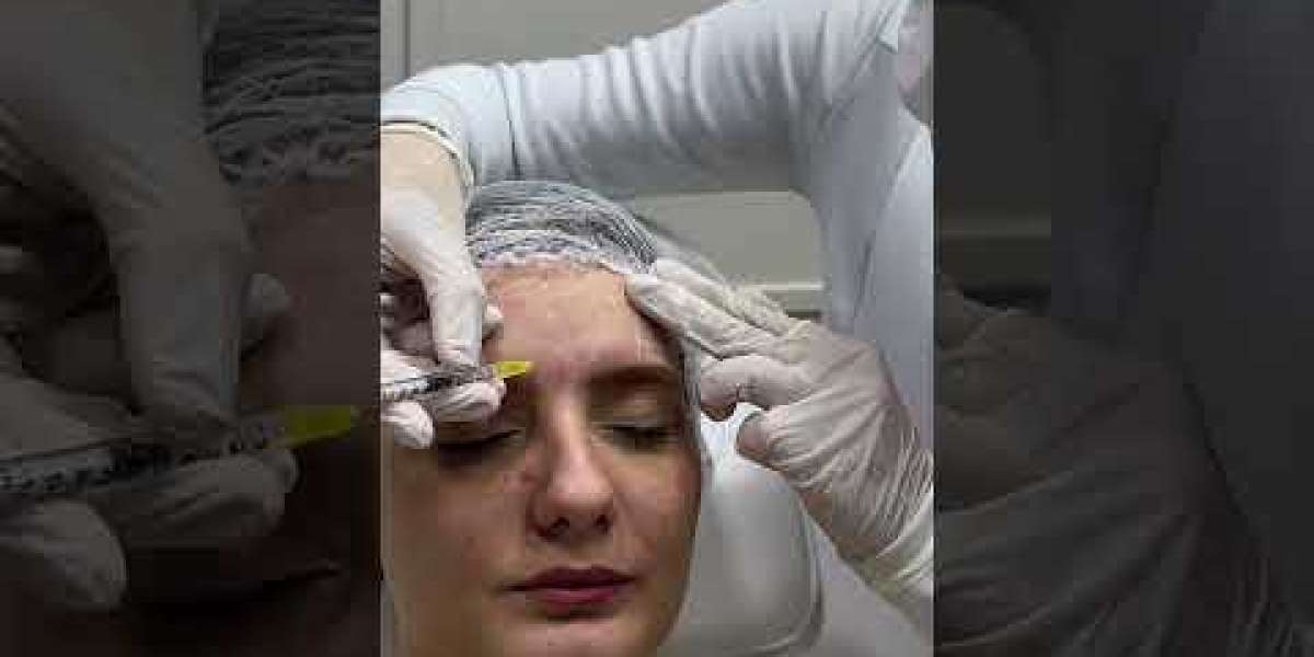 Dermatologists: What do they do, qualifications, and procedures