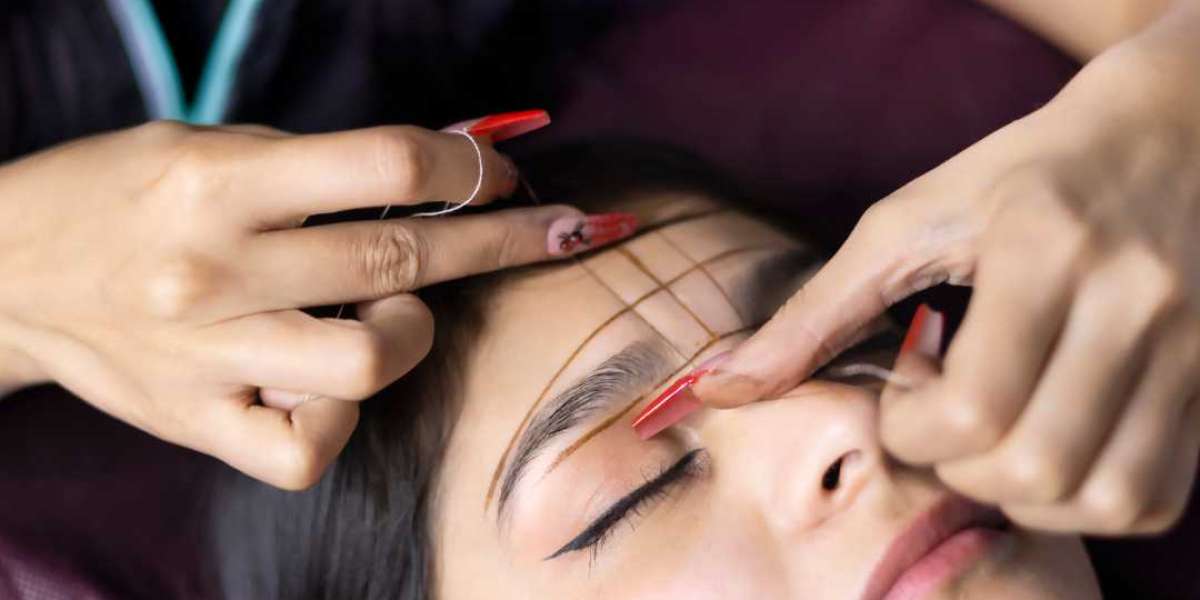 Threading in Dubai: Your Ultimate Guide to Flawless Beauty